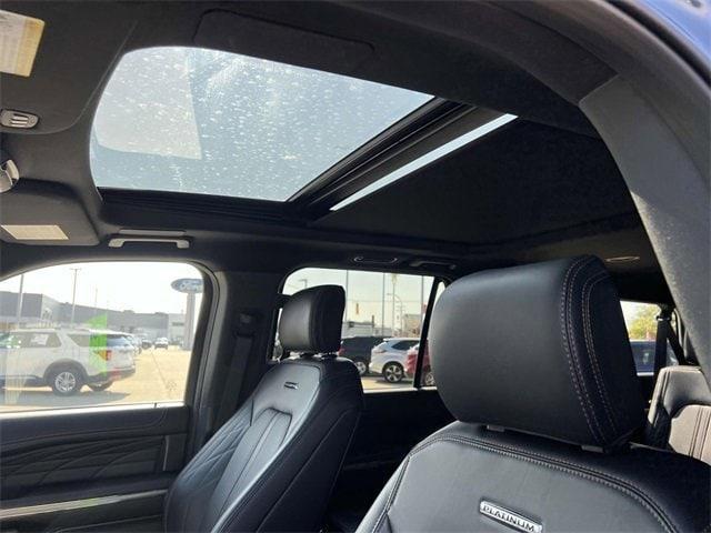 Photo of 2024 Stone Blue Metallic Ford Expedition Max