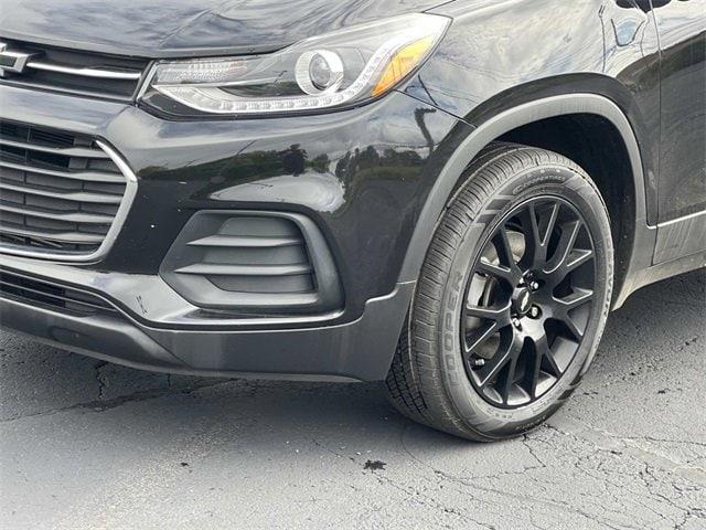 Photo of 2020 Mosaic Black Metallic Chevrolet Trax