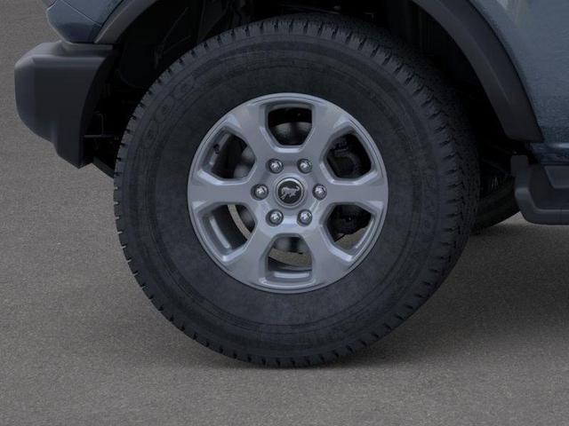 Photo of 2025 Azure Gray Metallic Ford Bronco