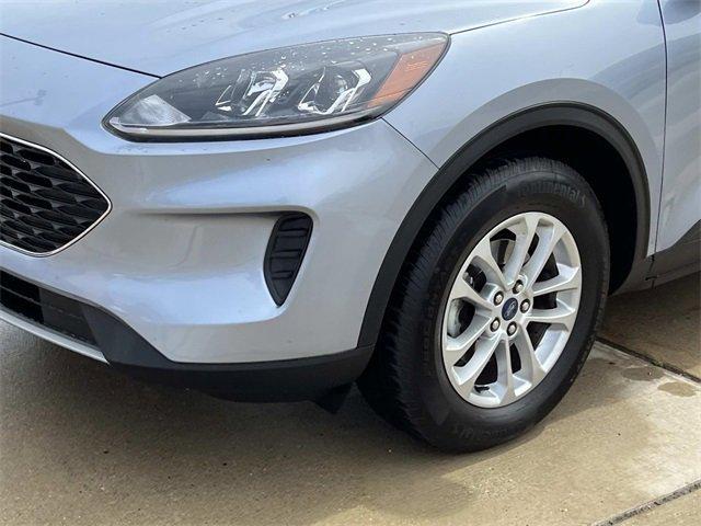 Photo of 2022 Ice Blue Ford Escape