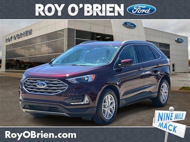Photo of 2022 Burgundy Velvet Metallic Tinted Clearcoat Ford Edge