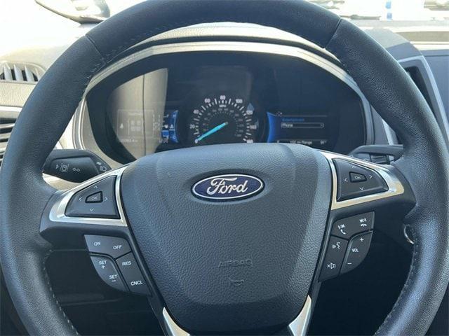 Photo of 2022 Burgundy Velvet Metallic Tinted Clearcoat Ford Edge