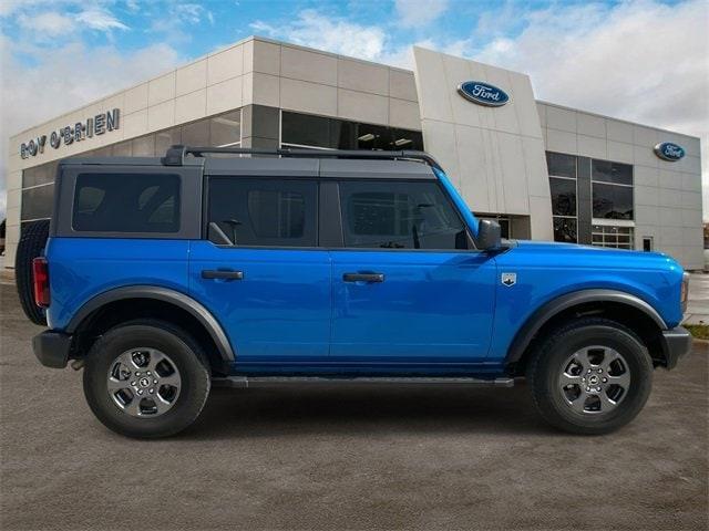 Photo of 2023 Velocity Blue Metallic Ford Bronco