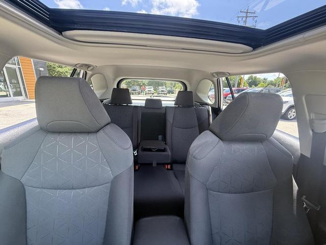 Photo of 2019 Silver Toyota RAV4