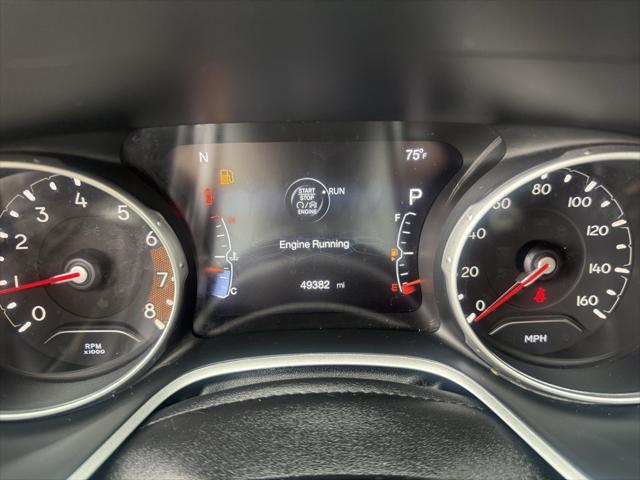 Photo of 2019 Redline Pearlcoat Jeep Compass