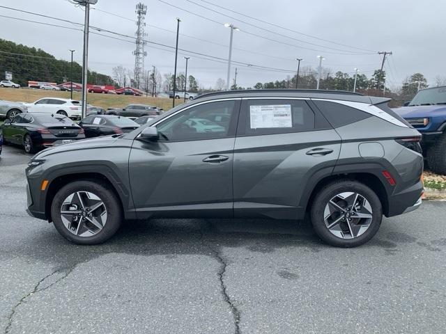 Photo of 2025 Amazon Gray Hyundai TUCSON Hybrid
