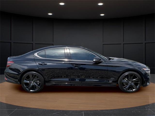 Photo of 2023 Vik Black Genesis G70