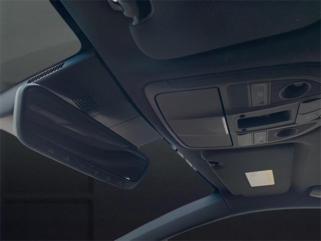 Photo of 2023 Vik Black Genesis G70