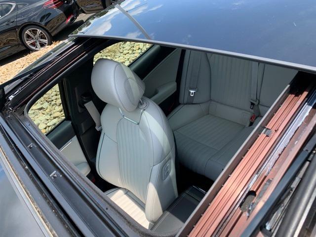 Photo of 2025 Vik Black Genesis G70