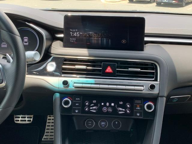 Photo of 2025 Vik Black Genesis G70