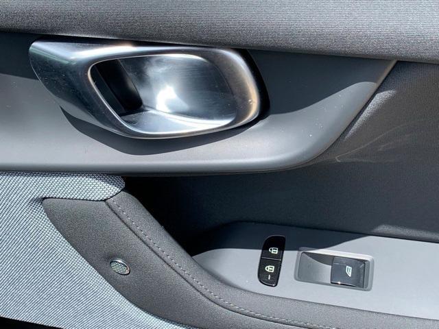 Photo of 2022 Midnight Black Polestar 2