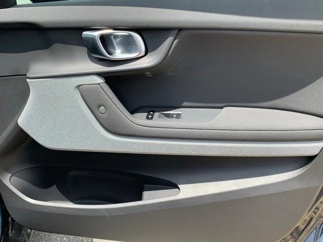 Photo of 2022 Midnight Black Polestar 2