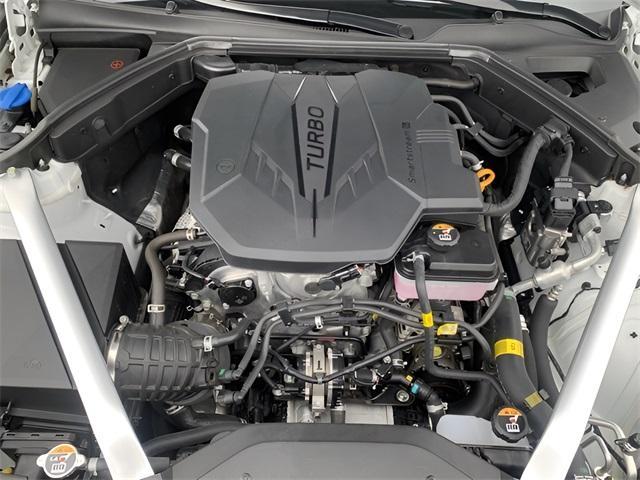 Photo of 2025 Alta White Genesis G70