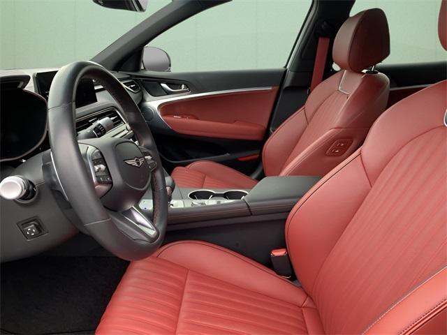 Photo of 2025 Alta White Genesis G70