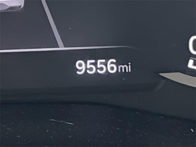 Photo of 2025 Alta White Genesis G70