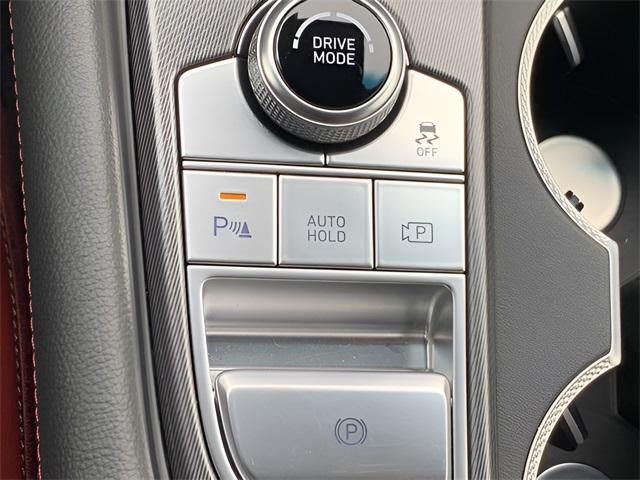 Photo of 2025 Alta White Genesis G70