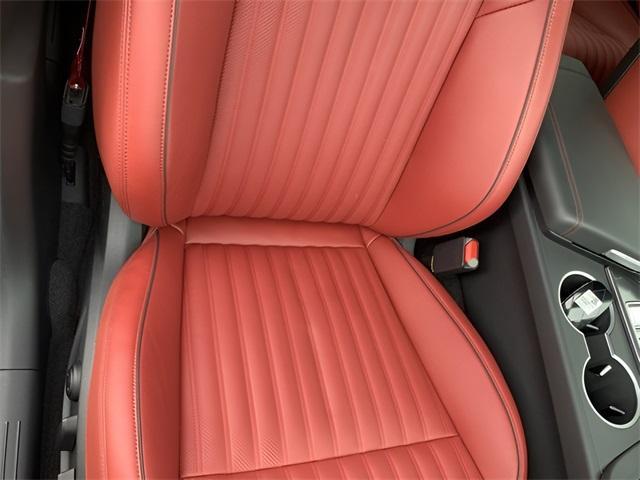Photo of 2025 Alta White Genesis G70