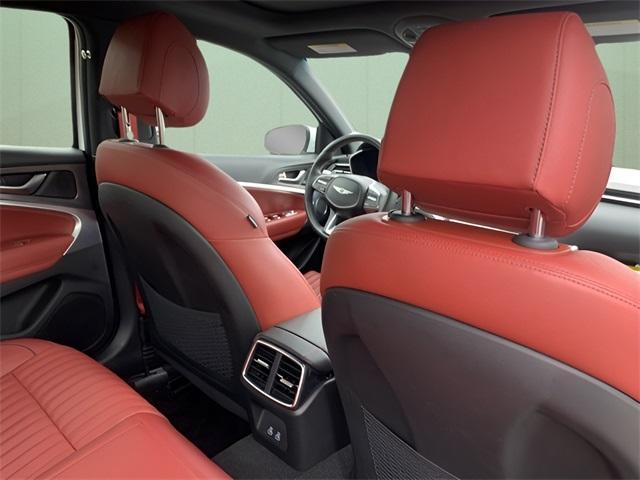 Photo of 2025 Alta White Genesis G70