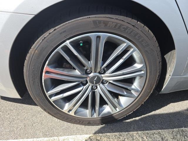 Photo of 2018 Santiago Silver Genesis G80