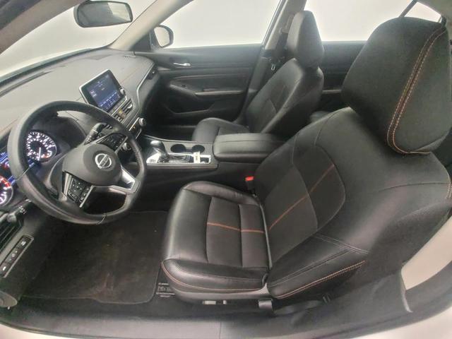 Photo of 2020 White Nissan Altima