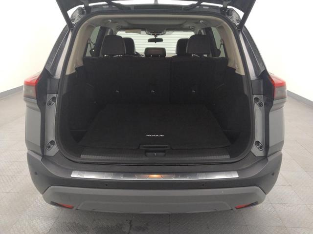 Photo of 2023 Gray Nissan Rogue
