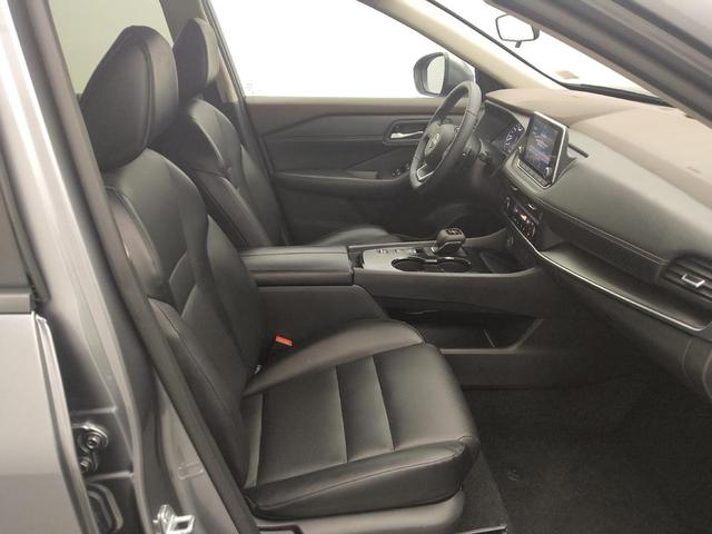 Photo of 2023 Gray Nissan Rogue