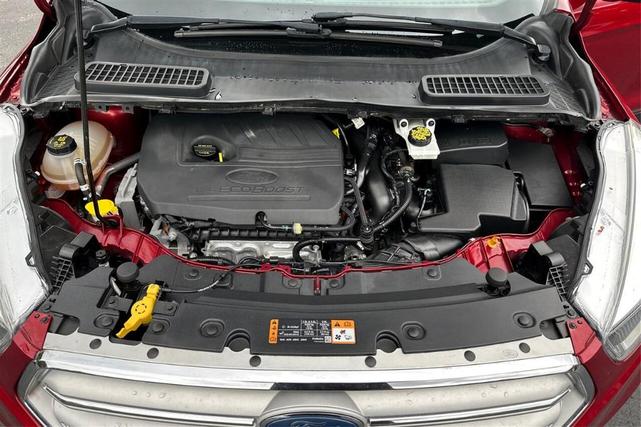 Photo of 2018 Red Ford Escape