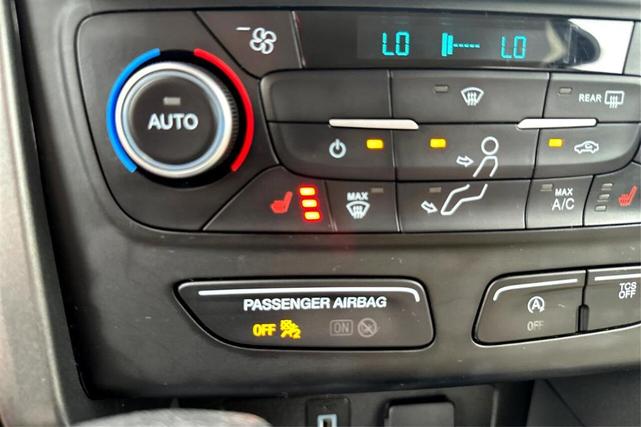 Photo of 2018 Red Ford Escape