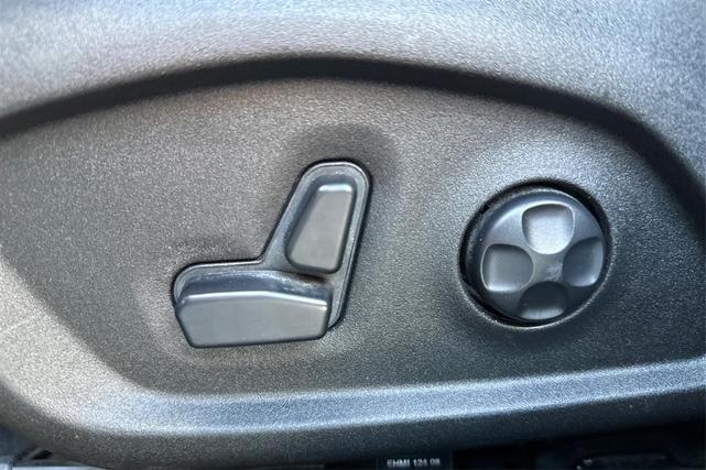 Photo of 2019 Blue Jeep Renegade