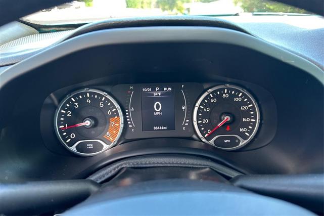 Photo of 2019 Blue Jeep Renegade