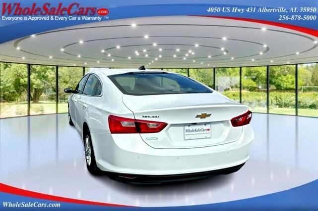 Photo of 2024 White Chevrolet Malibu