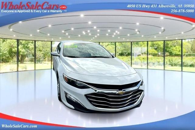 Photo of 2024 White Chevrolet Malibu