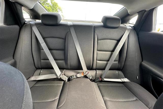 Photo of 2024 White Chevrolet Malibu