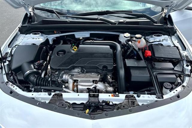 Photo of 2024 White Chevrolet Malibu