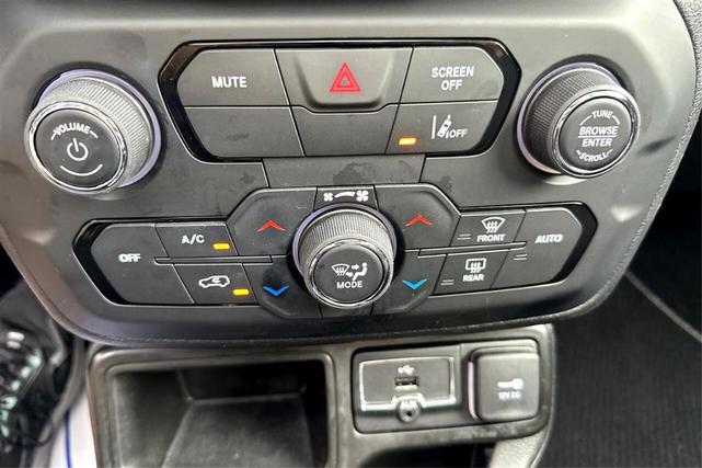 Photo of 2021 Teal Jeep Renegade