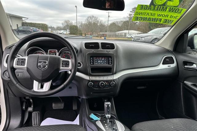 Photo of 2020 White Dodge Journey