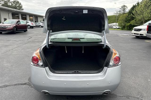 Photo of 2012 Brilliant Silver Metallic Nissan Altima