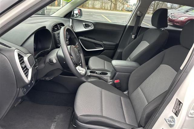 Photo of 2020 White Kia Soul