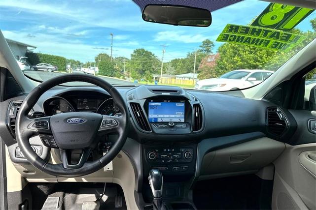 Photo of 2018 White Ford Escape