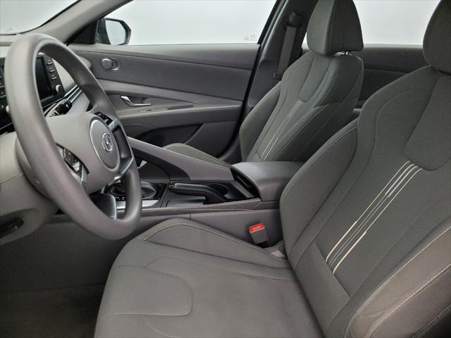 Photo of 2023 Black Hyundai ELANTRA