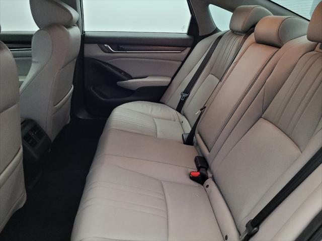 Photo of 2018 Lunar Silver Metallic Honda Accord