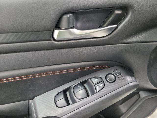 Photo of 2019 Pearl White Tricoat Nissan Altima