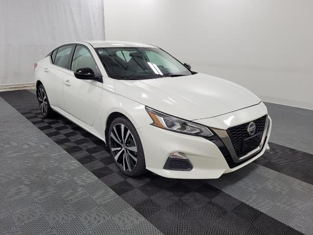 Photo of 2019 Pearl White Tricoat Nissan Altima