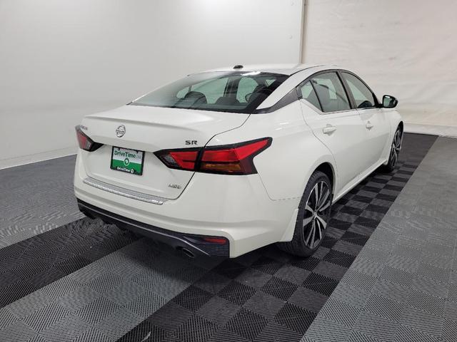 Photo of 2019 Pearl White Tricoat Nissan Altima