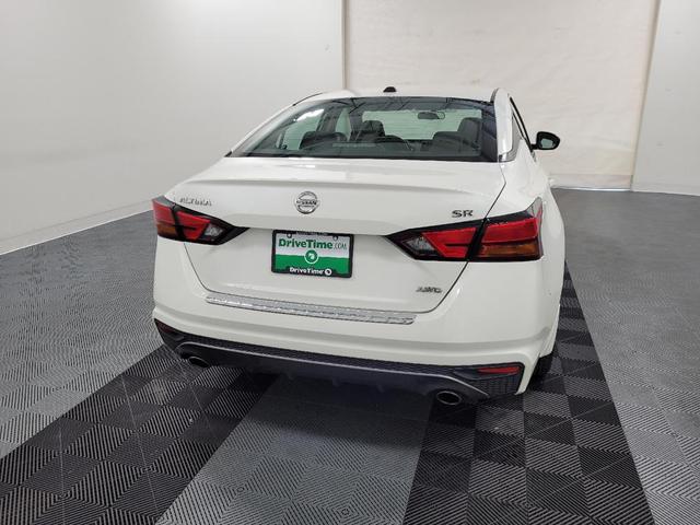 Photo of 2019 Pearl White Tricoat Nissan Altima