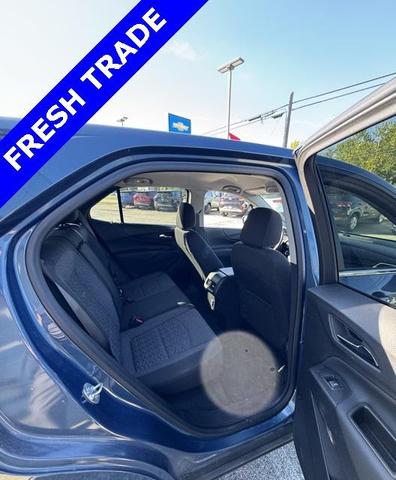 Photo of 2024 Lakeshore Blue Metallic Chevrolet Equinox