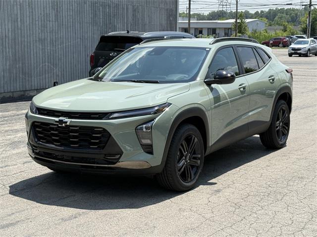 Photo of 2025 Cacti Green Chevrolet Trax