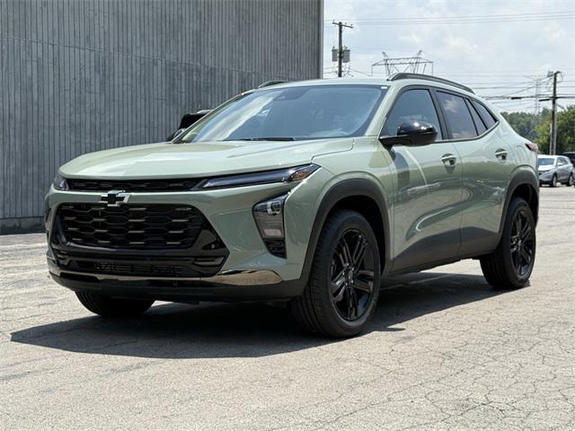 Photo of 2025 Cacti Green Chevrolet Trax