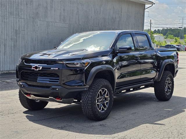Photo of 2025 Black Chevrolet Colorado