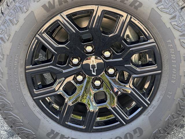 Photo of 2026 Black Chevrolet Colorado